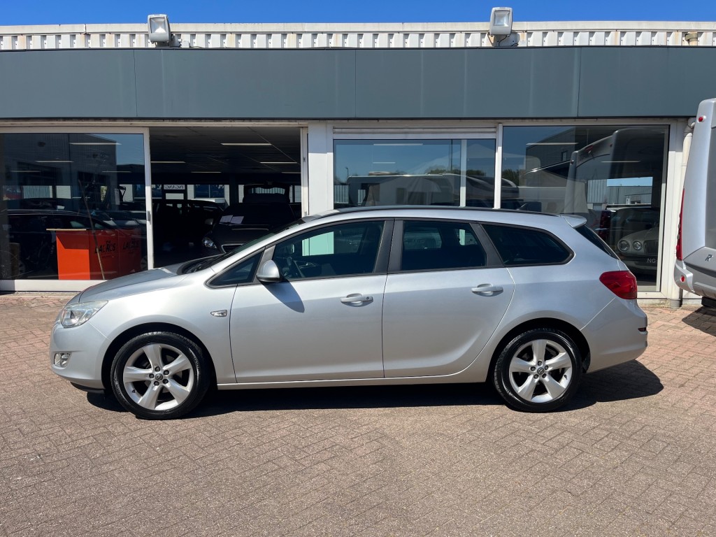 OPEL-ASTRA-1.4 T Edition Airco Cruise Navi PDC