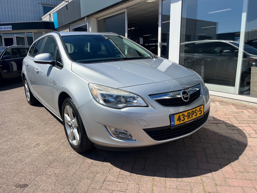 OPEL-ASTRA-1.4 T Edition Airco Cruise Navi PDC