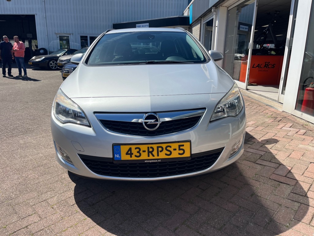 OPEL-ASTRA-1.4 T Edition Airco Cruise Navi PDC