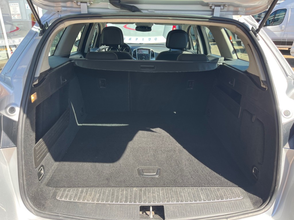 OPEL-ASTRA-1.4 T Edition Airco Cruise Navi PDC