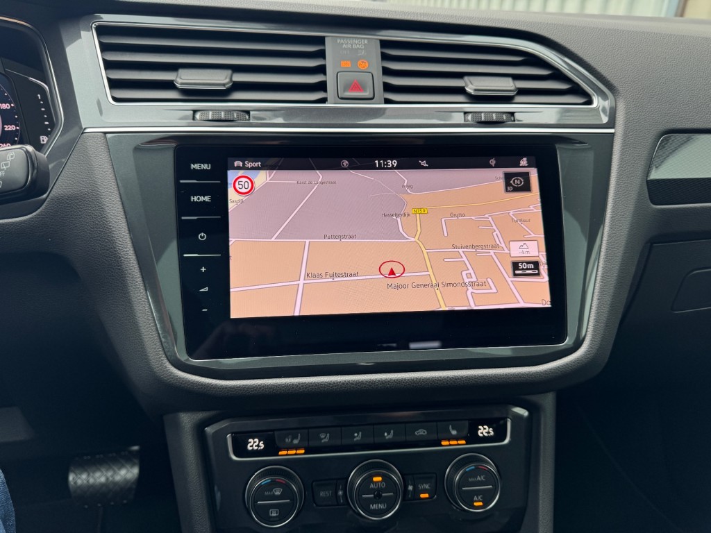 VOLKSWAGEN-TIGUAN ALLSPACE-1.5 TSI R-line DSG 7-Persoons Panoramadak