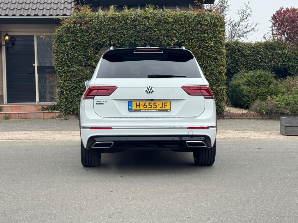 VOLKSWAGEN-TIGUAN ALLSPACE-1.5 TSI R-line DSG 7-Persoons Panoramadak