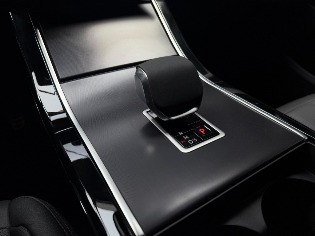 LAND ROVER-RANGE ROVER EVOQUE-P270e Dynamic SE ACC panoramaschuifdak black-pack/360 camera/5jr garantie