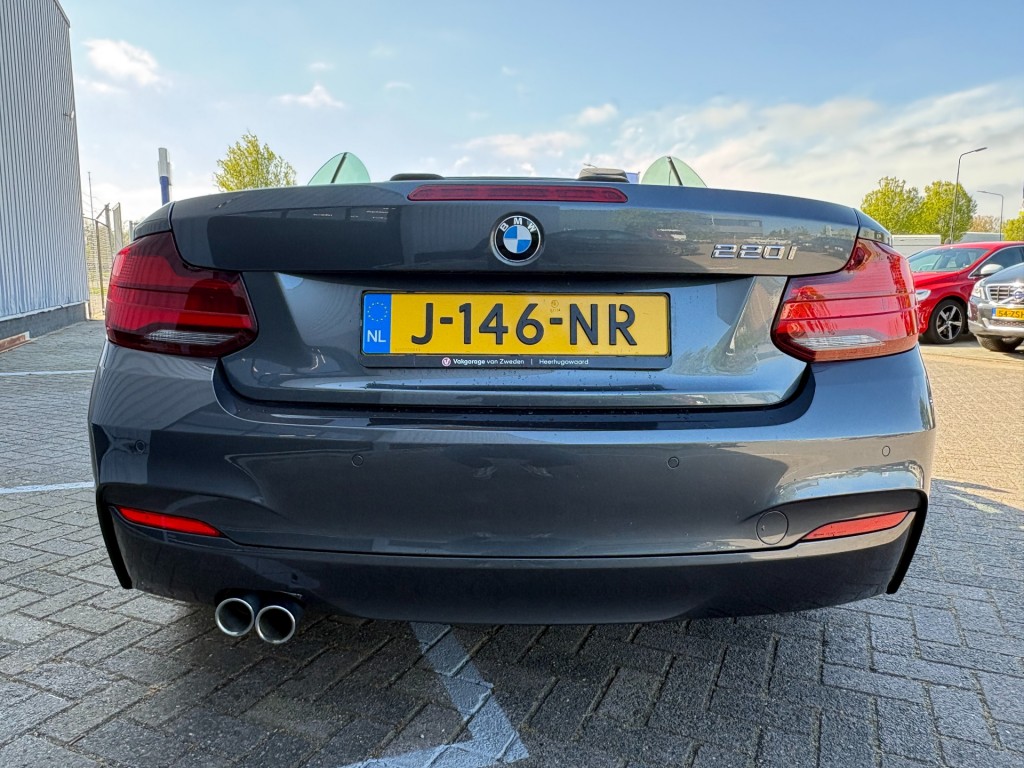 BMW-2-SERIE-220I High Executive M-sport I Alcantara I Navi All-in prijs!