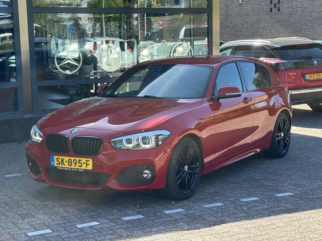 BMW-1-SERIE-118I High Executive Automaat Navi Camera Leer Trekhaak