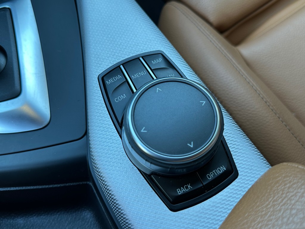 BMW-1-SERIE-118I High Executive Automaat Navi Camera Leer Trekhaak