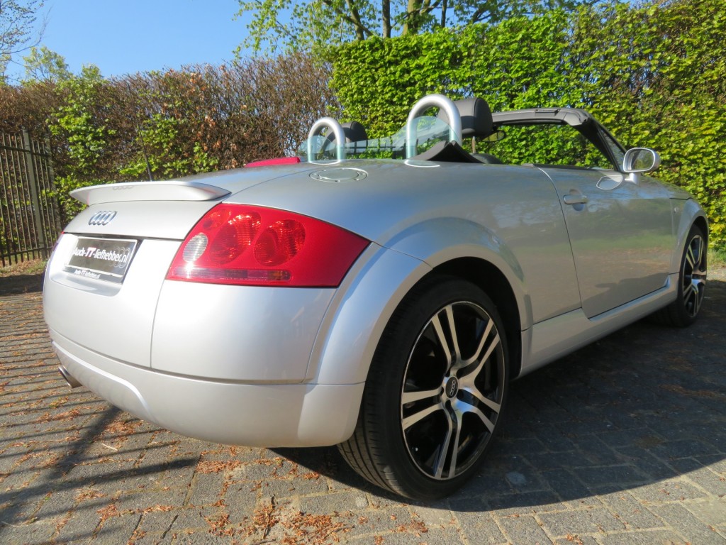 AUDI-TT-1.8 T ROADSTER  163 PK