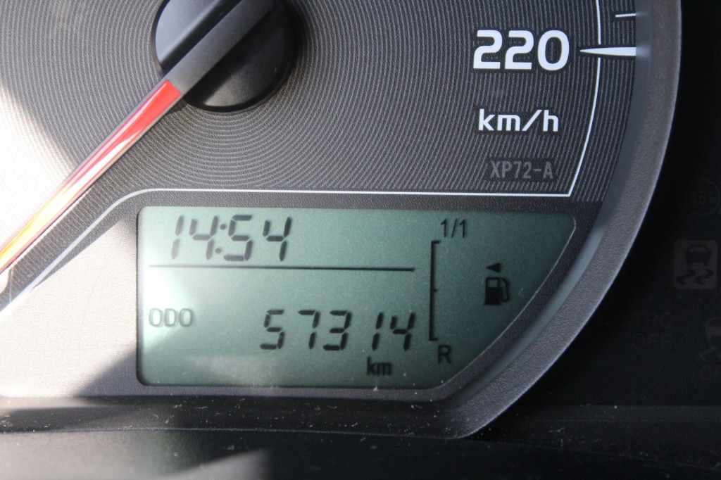 TOYOTA-YARIS-1.0 VVT-i Tendance/ Airco/ Nette Auto /Weinig Kilometers!!