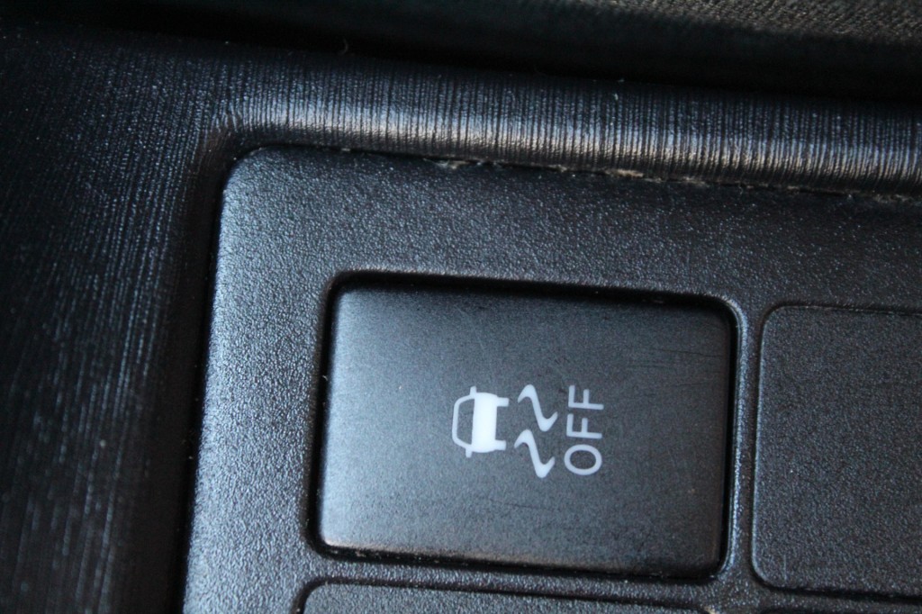 TOYOTA-YARIS-1.0 VVT-i Tendance/ Airco/ Nette Auto /Weinig Kilometers!!