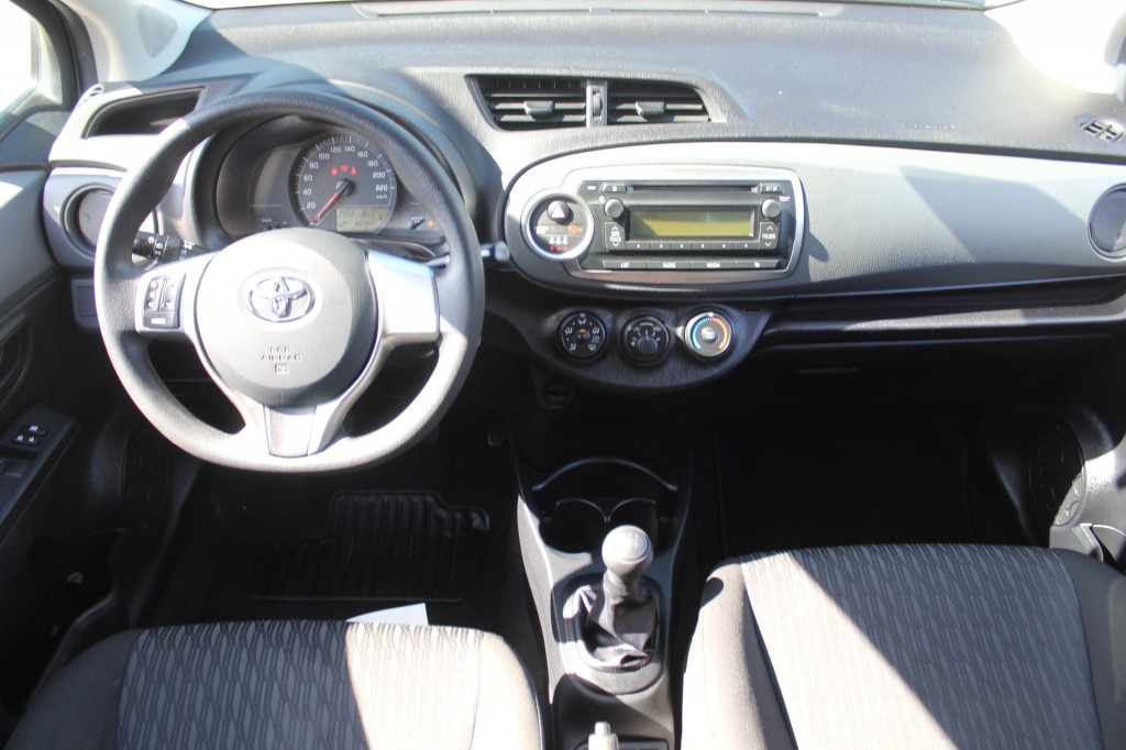 TOYOTA-YARIS-1.0 VVT-i Tendance/ Airco/ Nette Auto /Weinig Kilometers!!