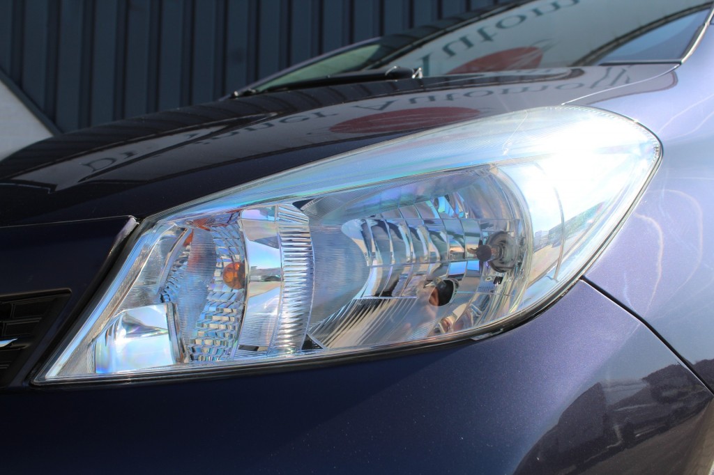 TOYOTA-YARIS-1.0 VVT-i Tendance/ Airco/ Nette Auto /Weinig Kilometers!!