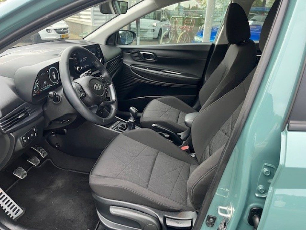 HYUNDAI-BAYON-1.0 T-GDI MILD HYBRID TREND STOEL/STUURVERW CARPLAY