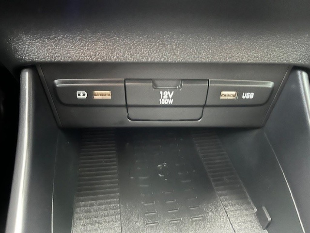 HYUNDAI-BAYON-1.0 T-GDI MILD HYBRID TREND STOEL/STUURVERW CARPLAY