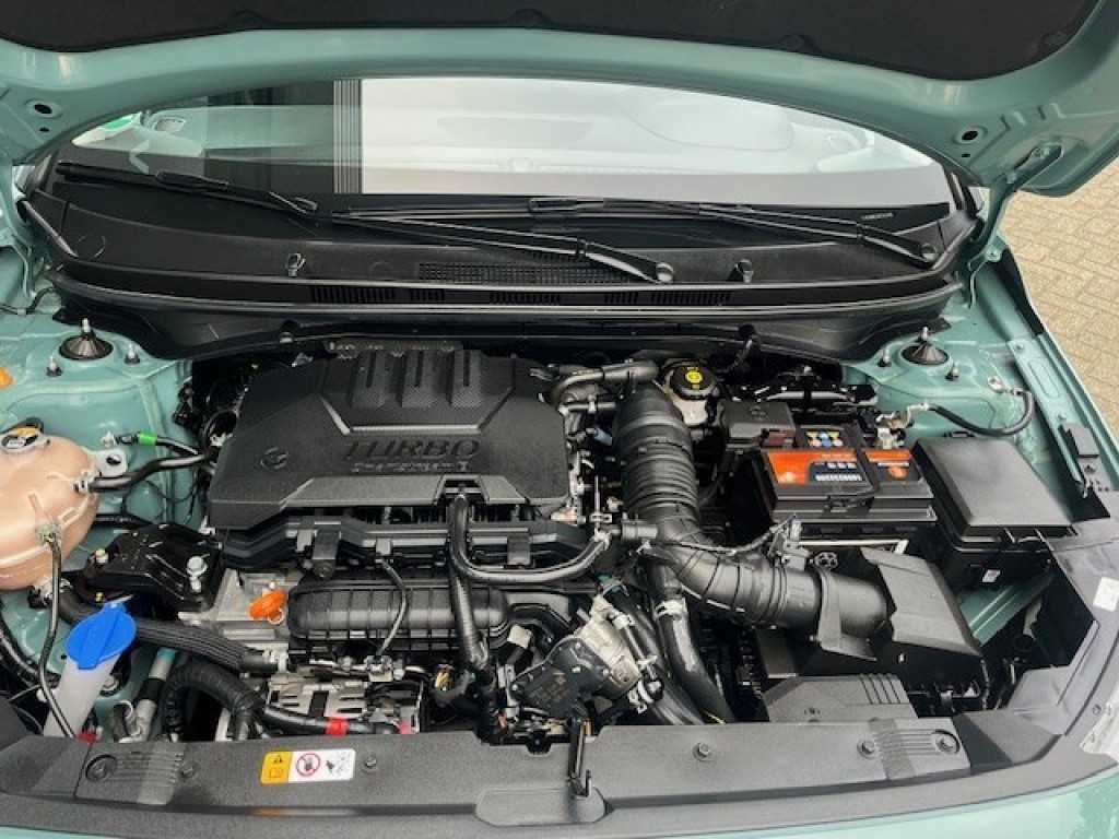 HYUNDAI-BAYON-1.0 T-GDI MILD HYBRID TREND STOEL/STUURVERW CARPLAY