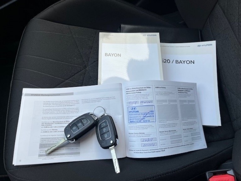 HYUNDAI-BAYON-1.0 T-GDI MILD HYBRID TREND STOEL/STUURVERW CARPLAY