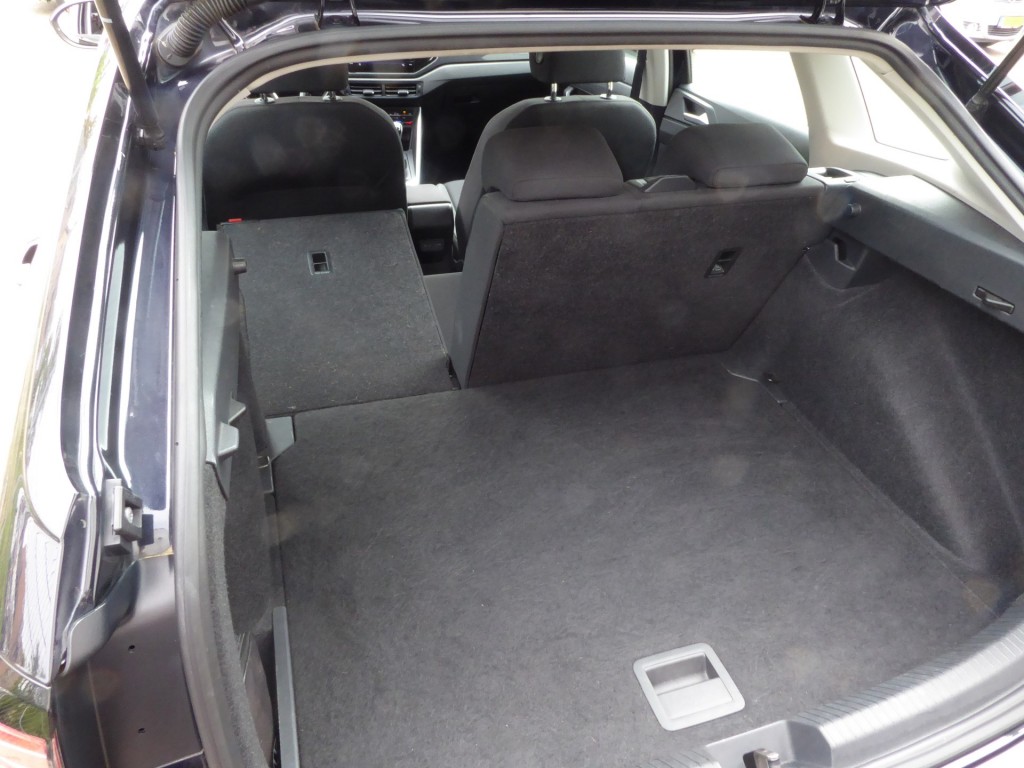 VOLKSWAGEN-TAIGO-1.0 TSI LIFE Business/Climat Control/Pdc/ Knappe Auto!!!!