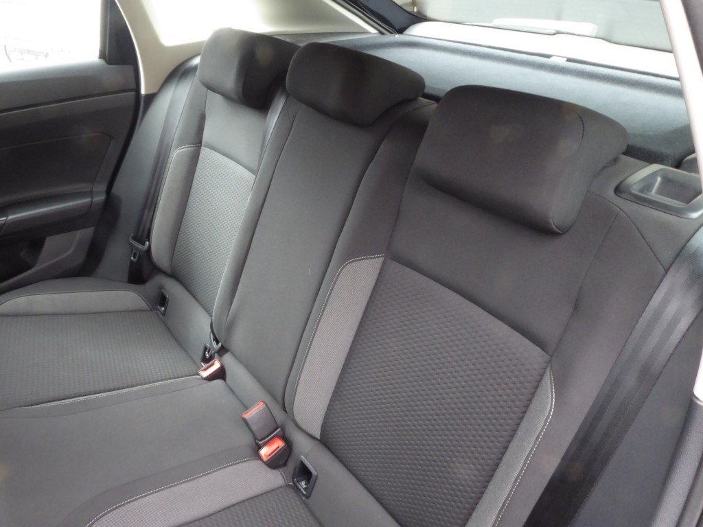 VOLKSWAGEN-TAIGO-1.0 TSI LIFE Business/Climat Control/Pdc/ Knappe Auto!!!!