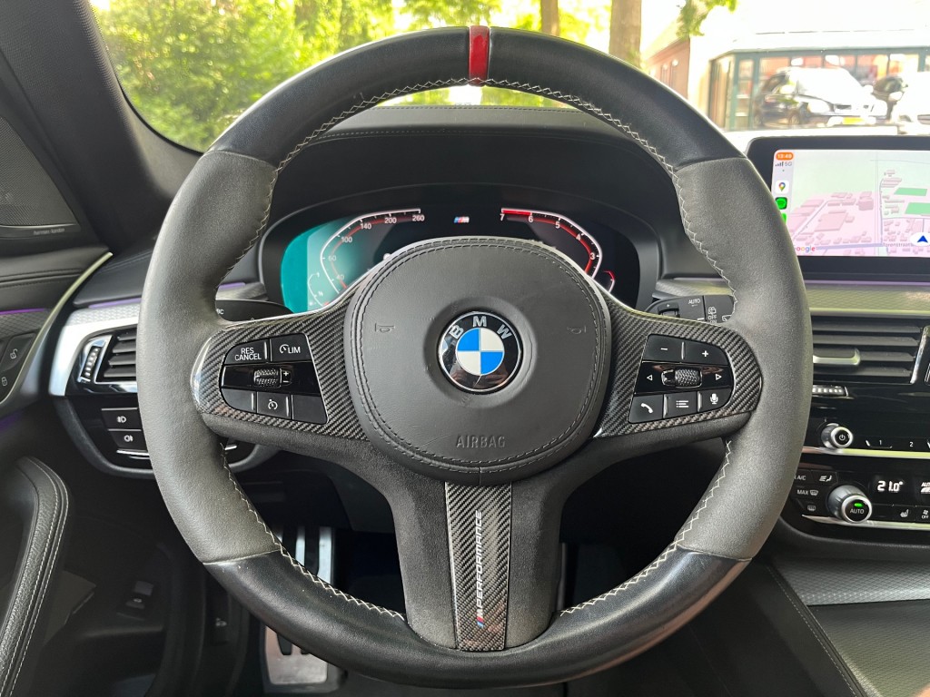 BMW-5-SERIE-TOURING 520I HIGH EXECUTIVE / SCHUIFDAK / LEDER / HARMAN-KARDON