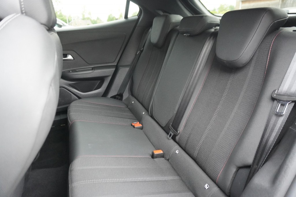 OPEL-MOKKA-1.2 Turbo GS Line / Camera / LED / Navi Pro / DAB+