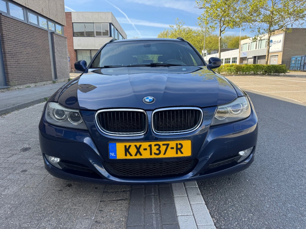 BMW-3-SERIE-320d BluePerformance High Executive M-PAKKET APK 183 PK