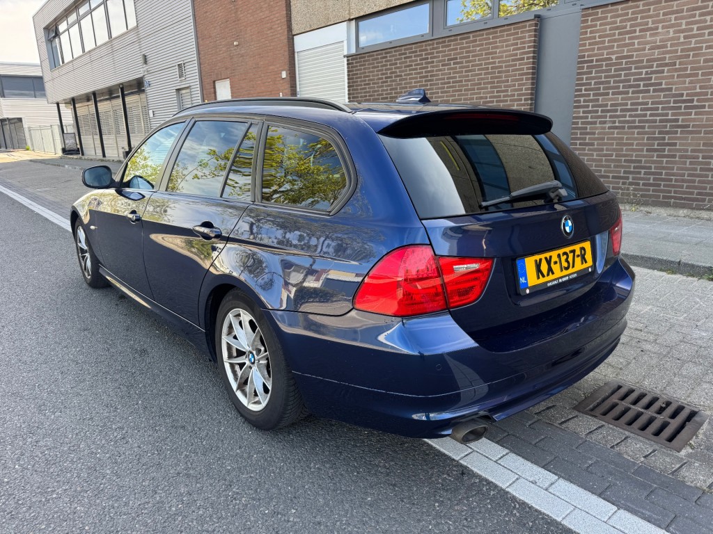 BMW-3-SERIE-320d BluePerformance High Executive M-PAKKET APK 183 PK