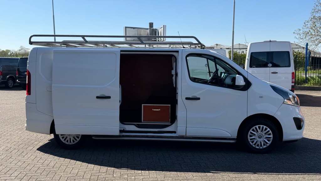 OPEL-VIVARO-1.6 CDTI 107KW 145PK L2H1 EURO 6 SPORT AIRCO/ CRUISE CONTROL/ NAVI/ 100% DEALERONDERHOUDEN