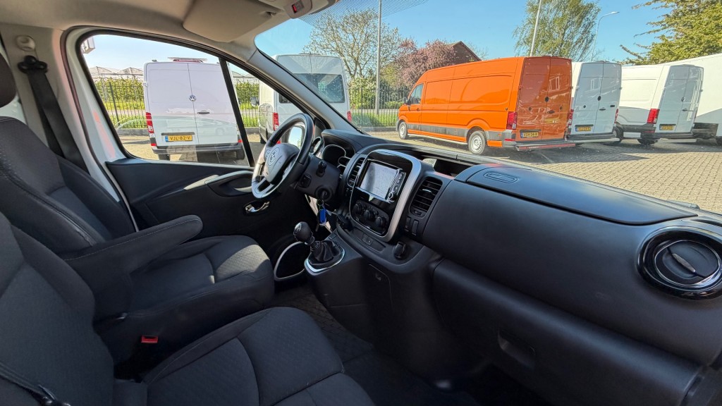 OPEL-VIVARO-1.6 CDTI 107KW 145PK L2H1 EURO 6 SPORT AIRCO/ CRUISE CONTROL/ NAVI/ 100% DEALERONDERHOUDEN