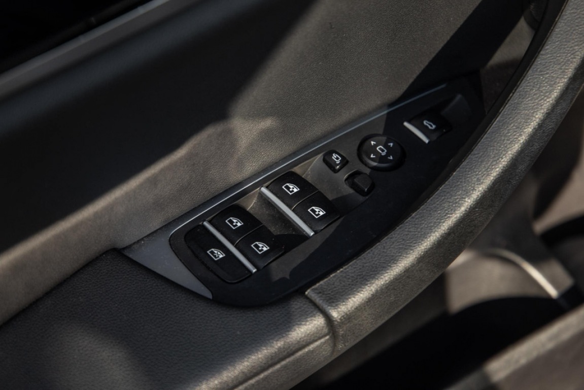 BMW-X3-xDrive30e Executive CARPLAY / STOELVERWARMING / DEALER ONDERHOUDEN / LEER