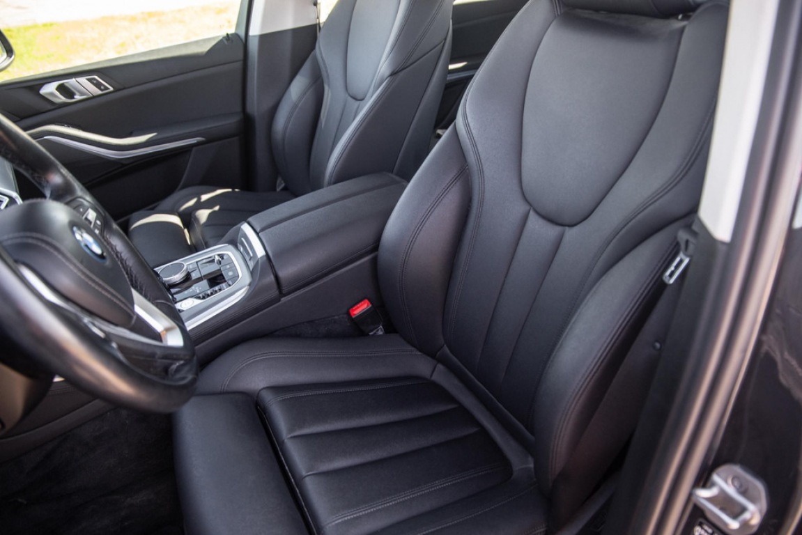 BMW-X5-xDrive45e Executive CARPLAY / CAMERA / DEALER ONDERHOUDEN / ZWART LEER / STOELVERWARMING