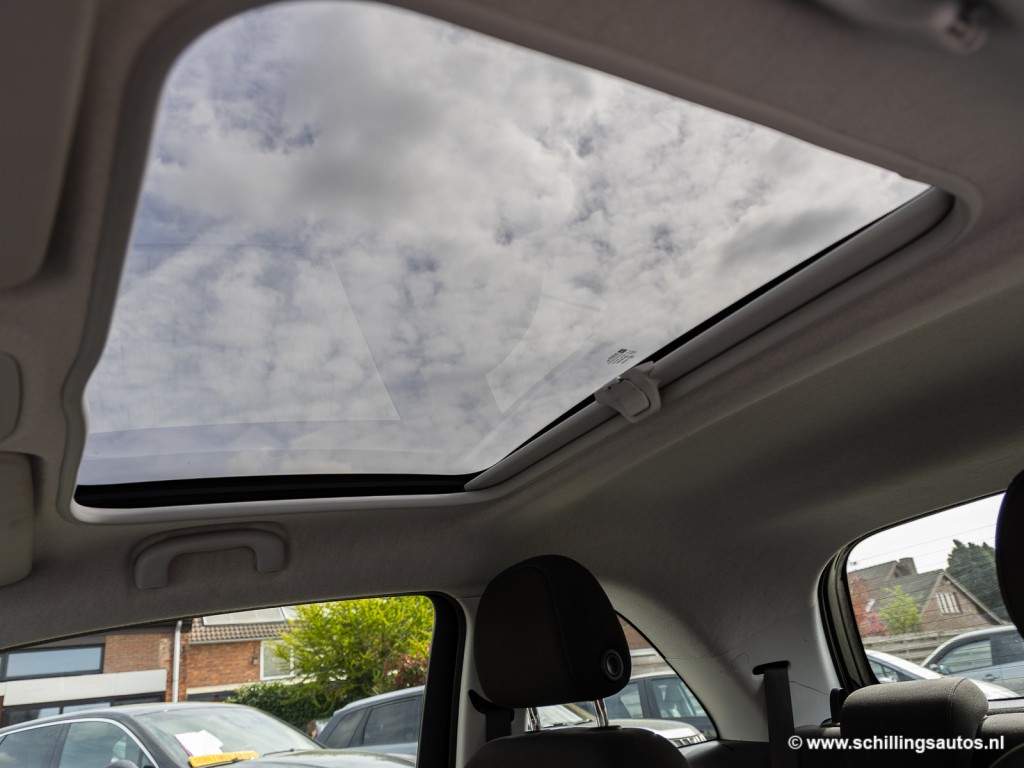 OPEL-ADAM-1.2 GLAM Panorama Airco