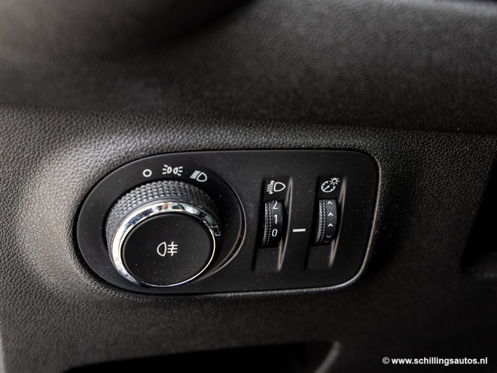 OPEL-ADAM-1.2 GLAM Panorama Airco