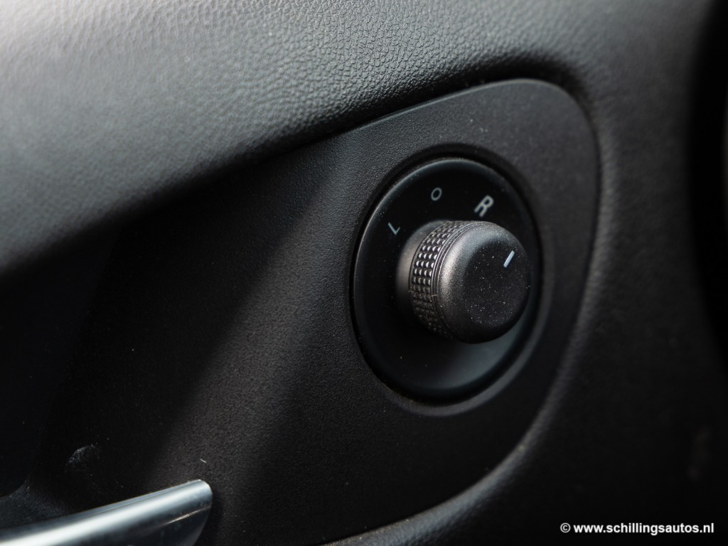 OPEL-ADAM-1.2 GLAM Panorama Airco