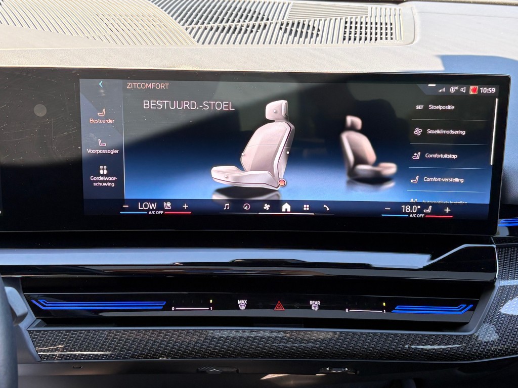 BMW-5-SERIE-520I AUT. M SPORTPAKKET PRO PANO-DAK LEER HEAD-UP NAVI CAMERA CARPLAY MEMORY HK SOUND