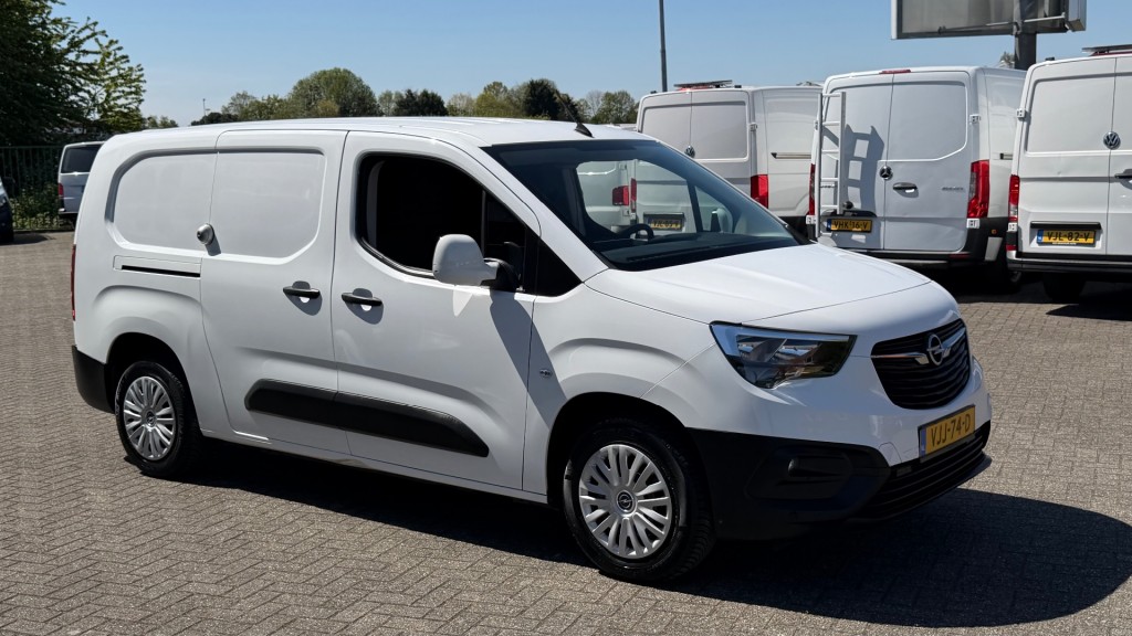 OPEL-COMBO-1.5D 75KW 102PK L2H1 MAXI EURO 6 AIRCO/ CRUISE CONTROL/ BEDRIJFSWAGENINRICHTING/ / 100% DEALERONDERHOUDEN