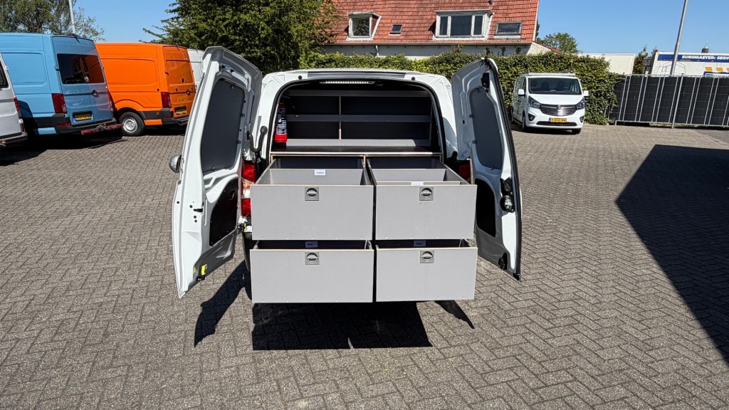 OPEL-COMBO-1.5D 75KW 102PK L2H1 MAXI EURO 6 AIRCO/ CRUISE CONTROL/ BEDRIJFSWAGENINRICHTING/ / 100% DEALERONDERHOUDEN