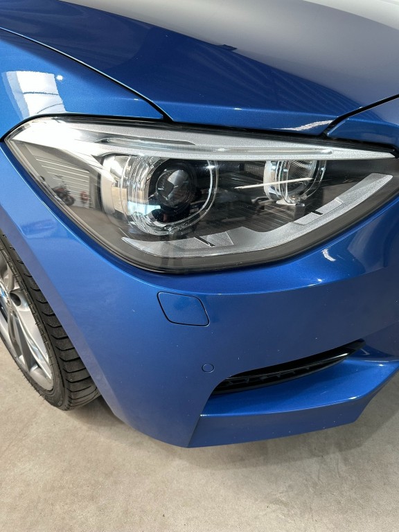 BMW-1-SERIE-M135i, Automaat, 320PK, leer,Schuifdak,Navigatie,PDC,18inch