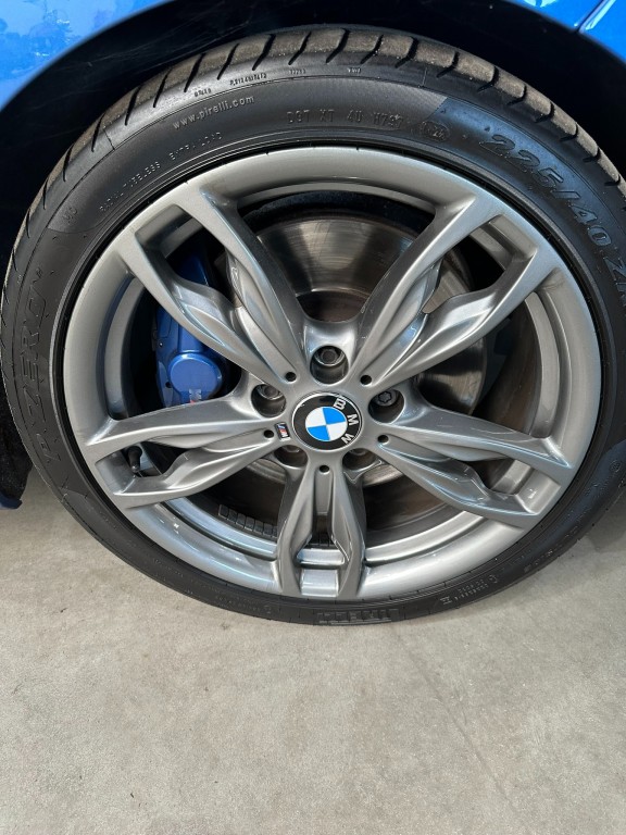 BMW-1-SERIE-M135i, Automaat, 320PK, leer,Schuifdak,Navigatie,PDC,18inch