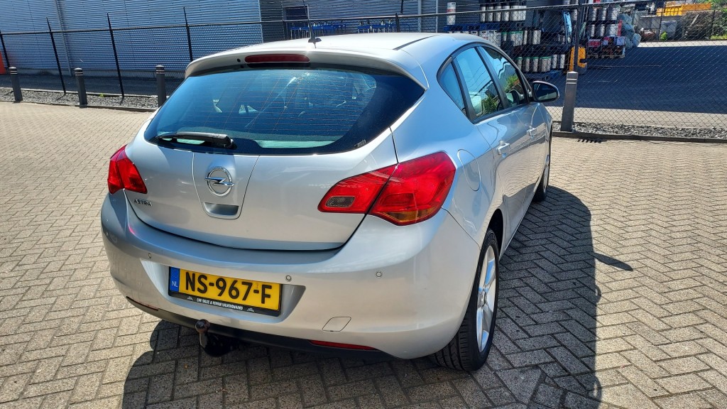 OPEL-ASTRA-1.6i 16V