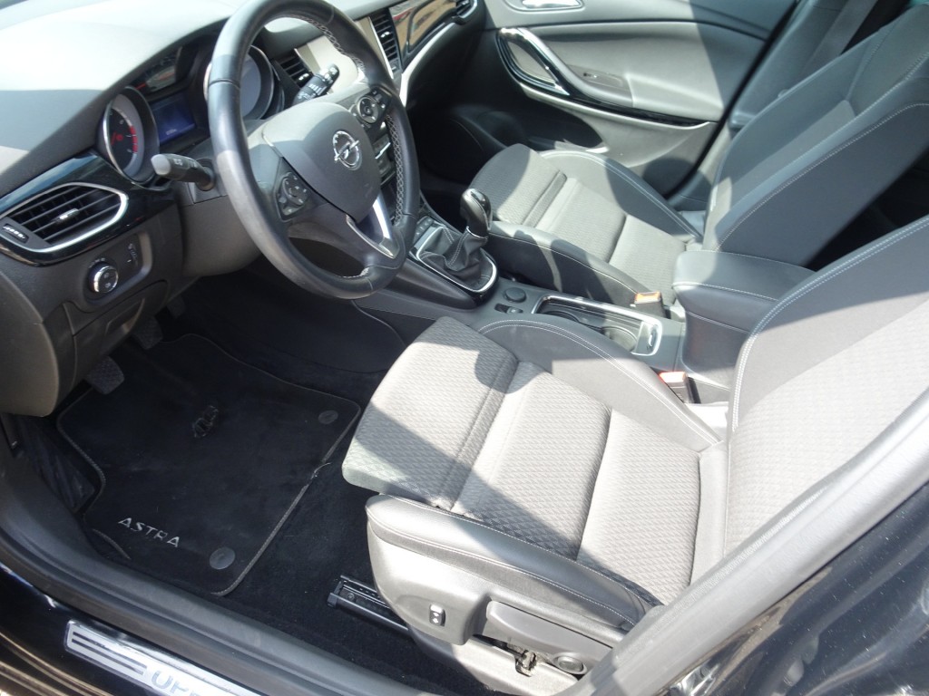 OPEL-ASTRA-1.4 INNOVATION