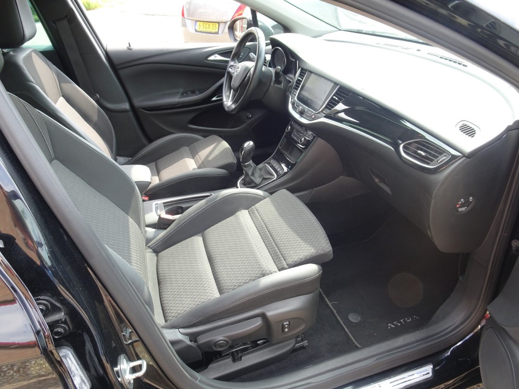 OPEL-ASTRA-1.4 INNOVATION