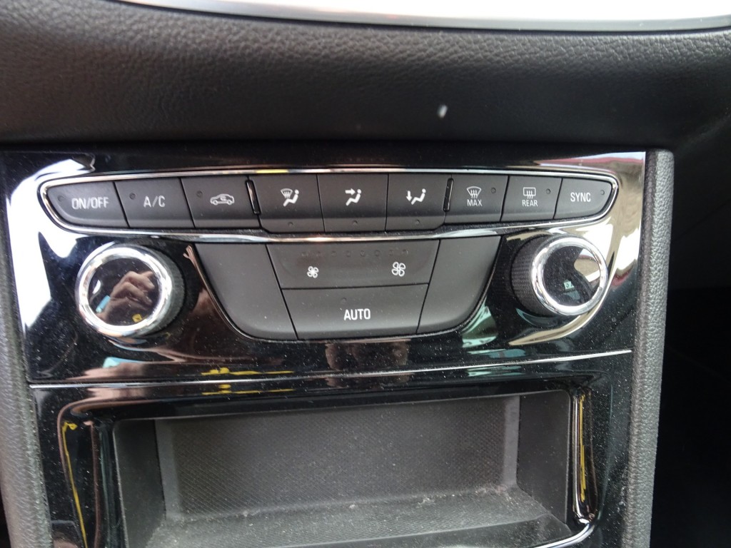 OPEL-ASTRA-1.4 INNOVATION