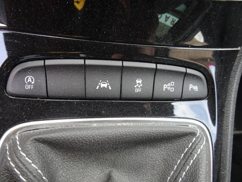 OPEL-ASTRA-1.4 INNOVATION
