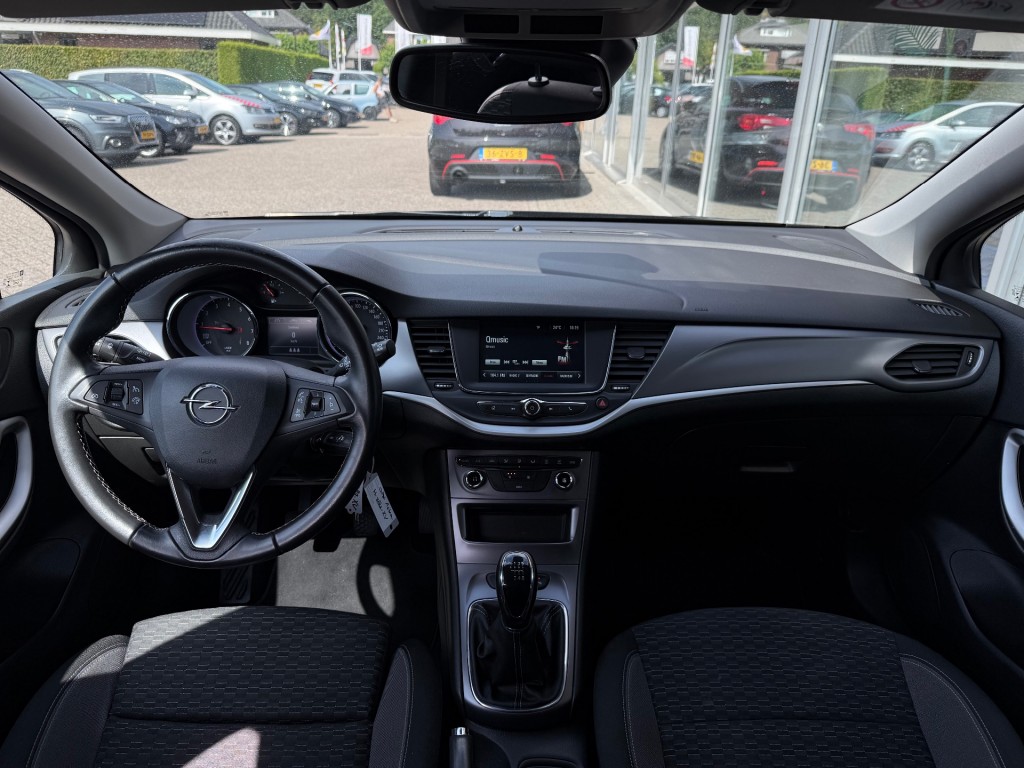 OPEL-ASTRA-1.2 Business Edition - NL Auto Cruise Airco Navi Bluetooth