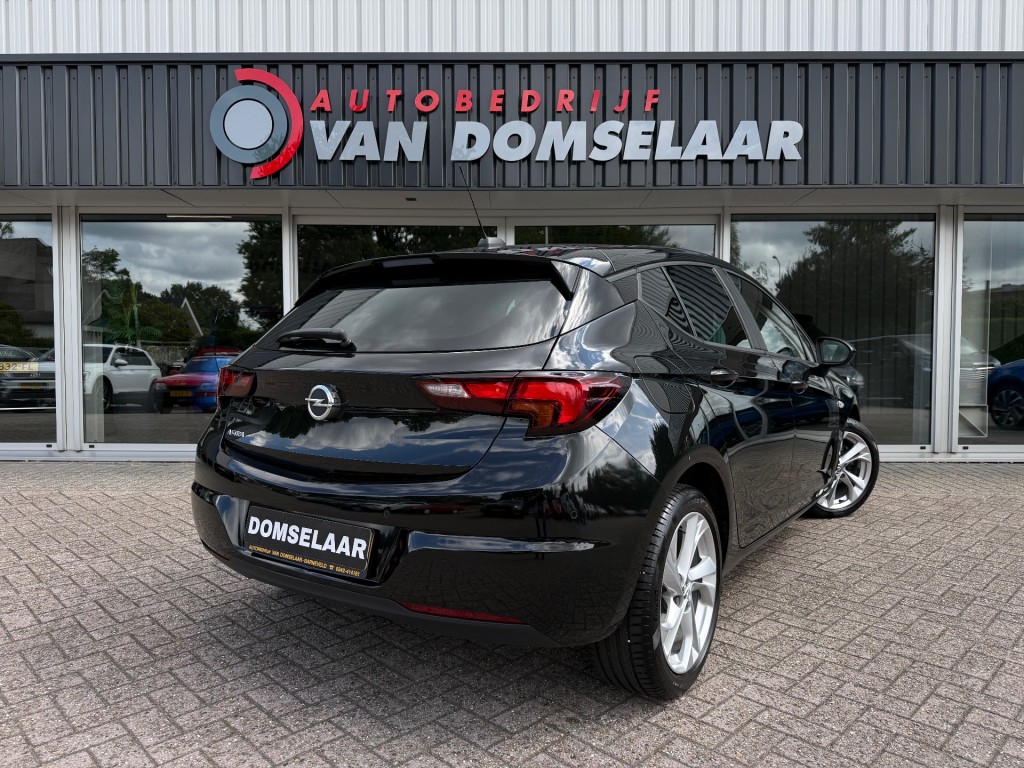 OPEL-ASTRA-1.2 Business Edition - NL Auto Cruise Airco Navi Bluetooth