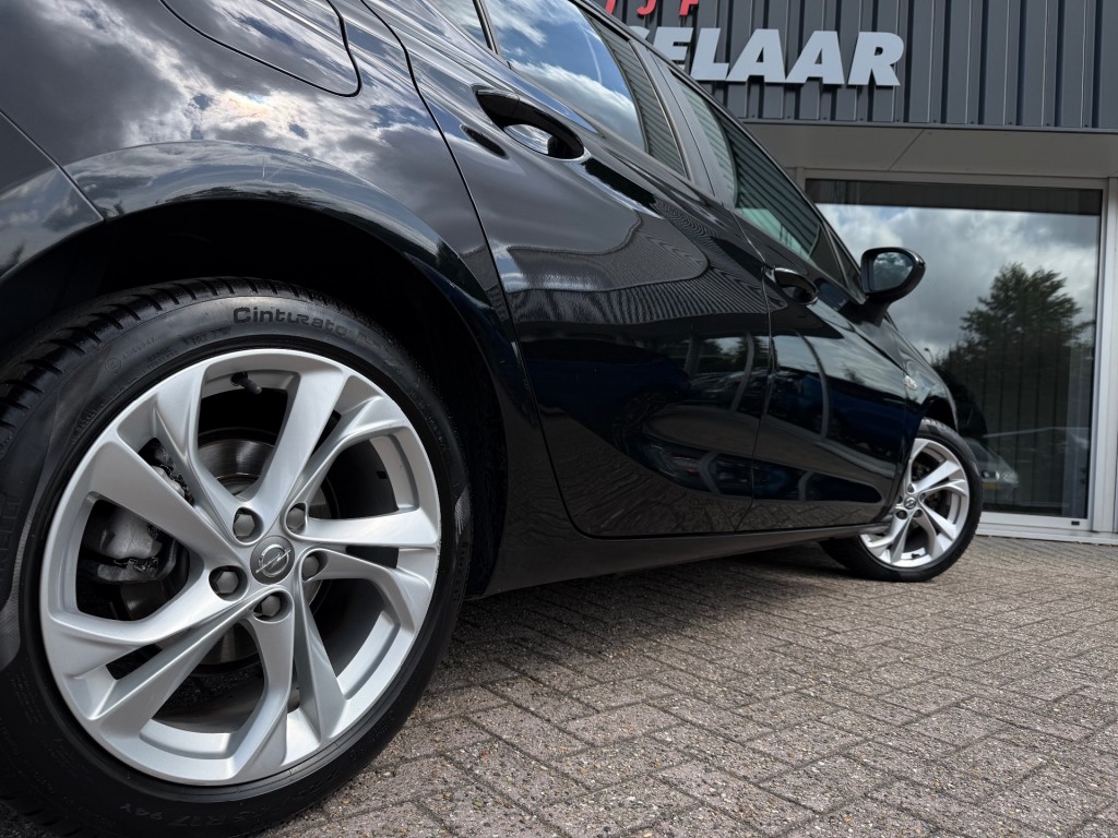 OPEL-ASTRA-1.2 Business Edition - NL Auto Cruise Airco Navi Bluetooth