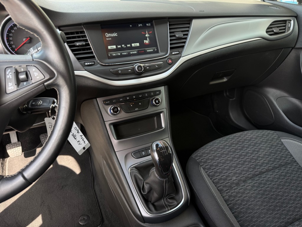 OPEL-ASTRA-1.2 Business Edition - NL Auto Cruise Airco Navi Bluetooth