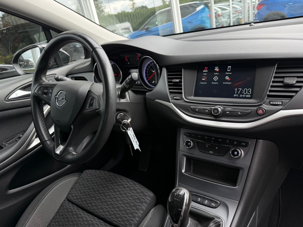 OPEL-ASTRA-1.2 Business Edition - NL Auto Cruise Airco Navi Bluetooth