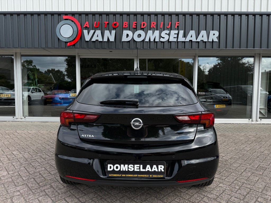 OPEL-ASTRA-1.2 Business Edition - NL Auto Cruise Airco Navi Bluetooth