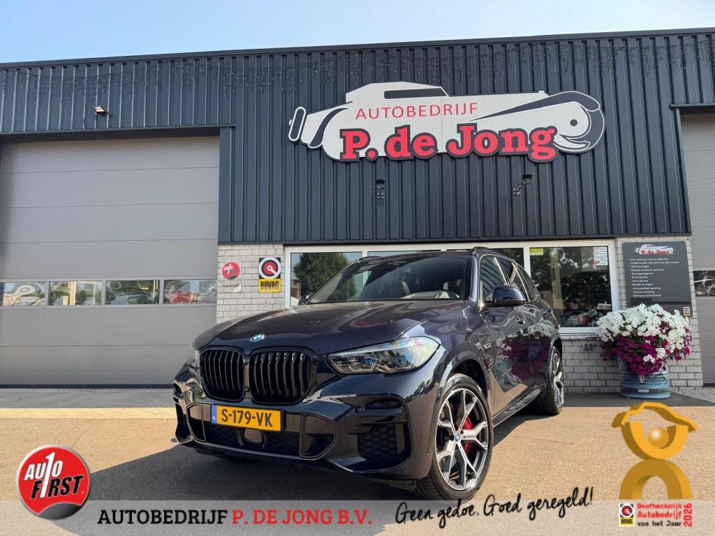 BMW-X5-XDRIVE45E M-Sport Bowers & Wilkins Pano Softclose Laser Trekhaak Mooi vol uitgevoerd!