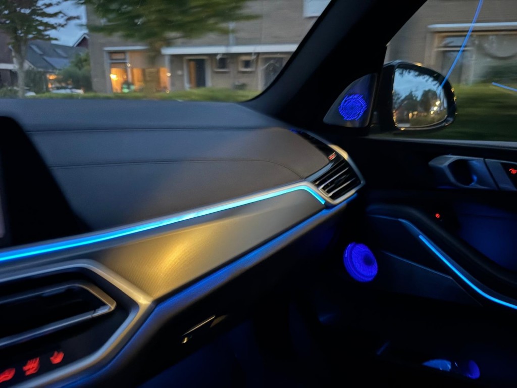 BMW-X5-XDRIVE45E M-Sport Bowers & Wilkins Pano Softclose Laser Trekhaak Mooi vol uitgevoerd!